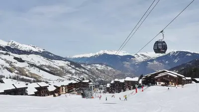 Talstation der Gondel direkt im Ort Valmorel
