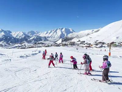 Kinderskikurs in Alpe d'Huez © Laurent Salino / Alpe d?Huez Tourisme