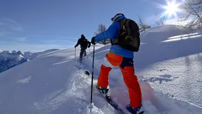 Skitourengeher beim Aufstieg