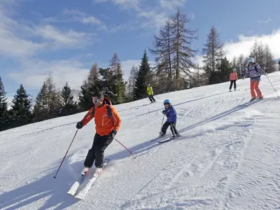 Familie auf der Piste © OT du Dèvoluy