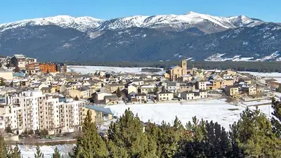 Blick auf den Ort Les Angles