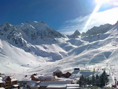 Skigebiet La Mongie-Barèges © Kuruma33 via Wikimedia Commons