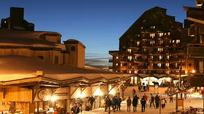 Avoriaz bei Nacht