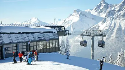 Blick auf die Bergstation von Les Carroz