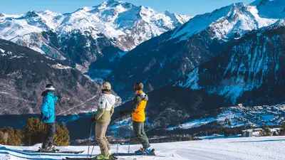 Mit Freunden auf den Pisten von Courchevel