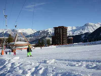 Blick auf die Talstation und den Lift © Corbier Tourisme_IMC