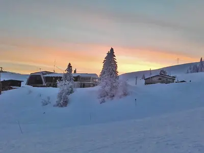 Sonnenaufgang in Monts Jura © Monts Jura