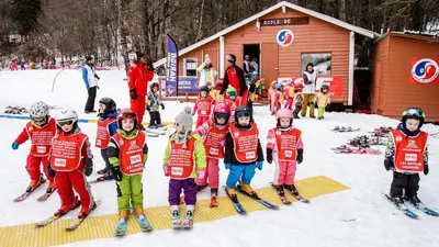 Kinder-Skischule in Montclar