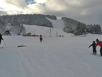 Blick auf die Pisten in Métabief © Métabief Tourisme