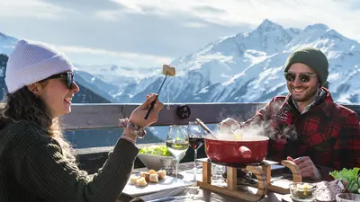 Fondue auf der Berghütte