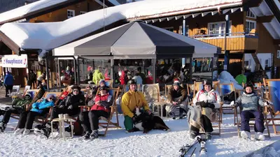 Skihütte mit Sonnenterasse im Skigebiet Balderschwang
