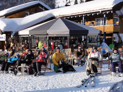 Skihütte mit Sonnenterasse im Skigebiet Balderschwang © Skilift Balderschwang