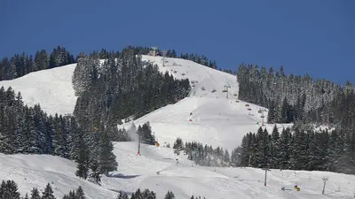 Blick auf das Skigebiet Bolsterlang