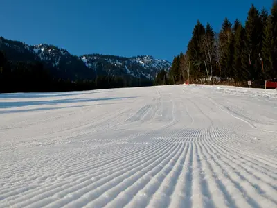 Blick über eine gewalzte Piste © AktivArena am Kolben