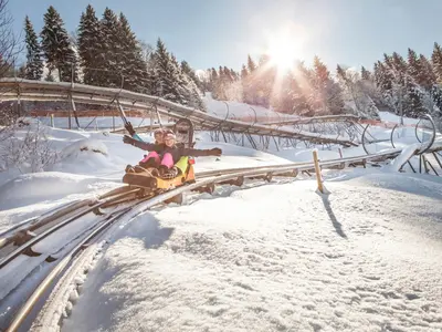 Der Alpine Coaster am Kolben wird auch in Zukunft im Winter in Betrieb sein © AktivArena Kolbensattel