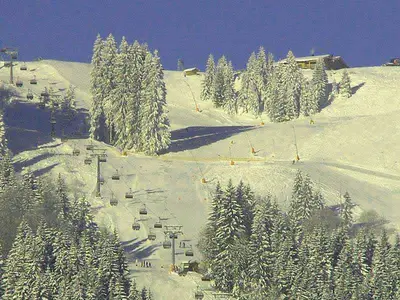 Blick auf die Pisten und Lifte im Ofterschwanger Horn © Bergbahnen Ofterschwang-Gunzesried GmbH