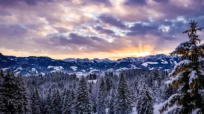 Sonnenaufgang über der Gunzesrieder Ach
