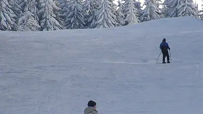 Skifahrer auf der Piste