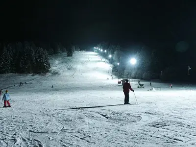 Beleuchtete Piste © Hündlebahn