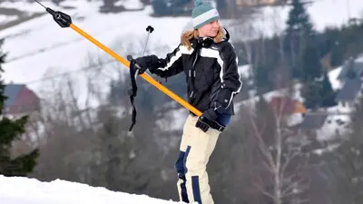 Frau am Schlepplift Holzhau