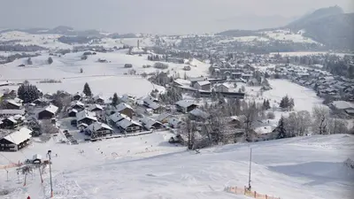 Blick über die Piste ins Tal