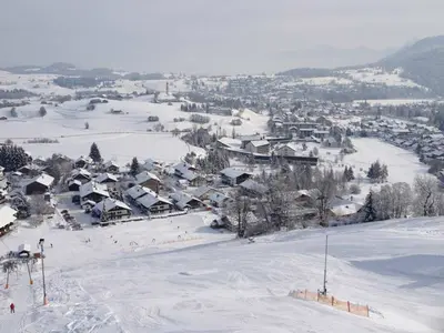 Blick über die Piste ins Tal © Sonnenlift Röfleuten