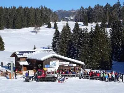 Blick auf die Skihütte in Menzenschwand © Tourist-Information St. Blasien