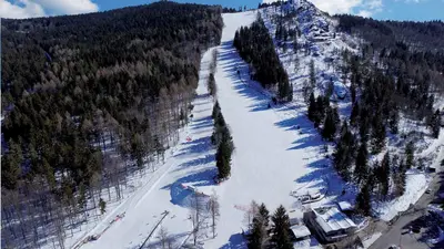 Luftaufnahme vom Skigebiet