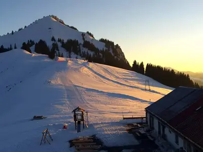 Skigebiet im Sonnenuntergang © Grüntenlifte