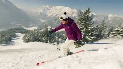 Skifahrer auf der Piste