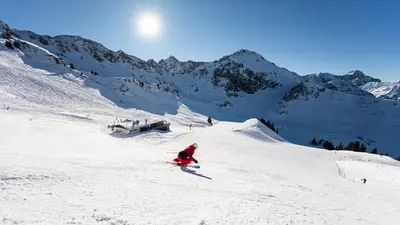 Skifahren vorbei am Adlerhorst
