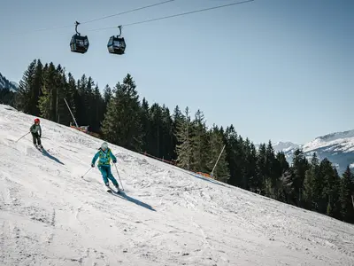 Skifahren am Söllereck © OBERSTDORF·KLEINWALSERTAL BERGBAHNEN / Fotograf: Daniel Kopatsch