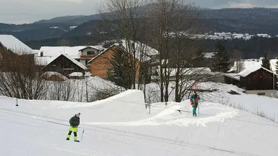 Seillift im Skigebiet