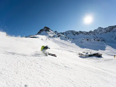 Skifahren an der Kanzelwand © OBERSTDORF·KLEINWALSERTAL BERGBAHNEN