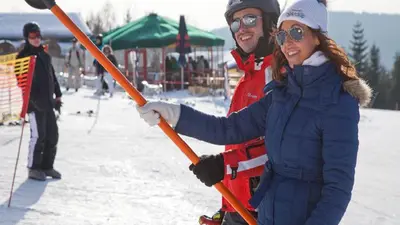 Paar am Schlepplift Riedlberg