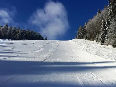 Frisch präparierte Piste © Kandellifte