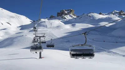 Sesselbahn im Skigebiet von Cervinia