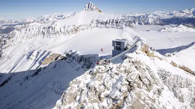 Blick auf Botta in Glacier 3000