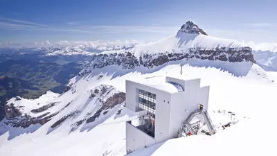 Blick auf Botta im Skigebiet Glacier 3000