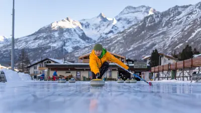 Curling in Saas-Fee