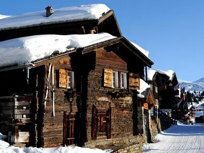 Chalet-Dorf Bettmeralp © C. Perret, Wallis Tourismus