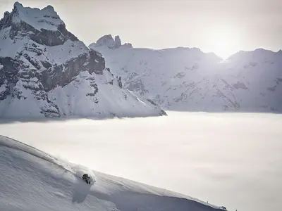 Skifahrer beim Freeriden im Teilgebiet Brunni © Engelberg-Titlis Tourismus AG