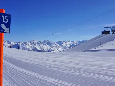 Blaue Piste auf der Parsenn © Schneemenschen GmbH
