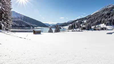 Der Davoser See im Winter