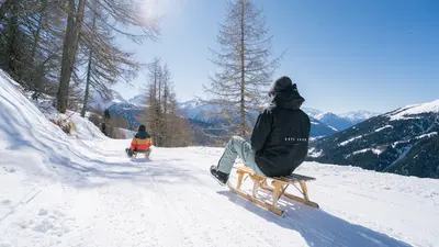 Schlittenfahren in Bellwald