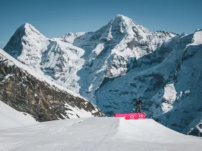 Skifahrer im Snowpark Schilthorn © Schilthornbahn AG