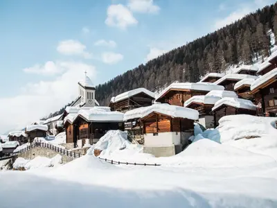 Tief verschneites Lötschental © Lötschental Marketing AG