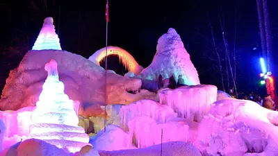 Eispalast in Schwarzsee