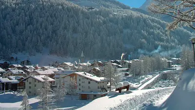 Blick auf das Dorf Saas-Almagell