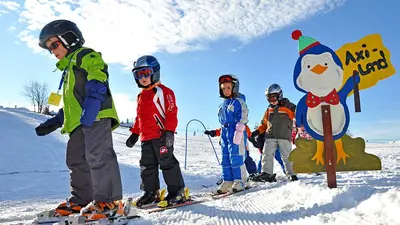 Kinder im Axiland Axalp